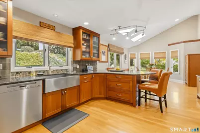46 Mill Road, Stamford, CT 06903 - Photo 11