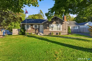 241 Vernon St, Manchester, CT 06042 - Photo 3