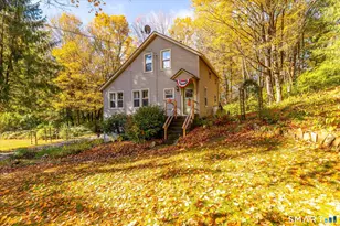 70 Woodstock Rd, Pomfret, CT 06259 - Photo 3