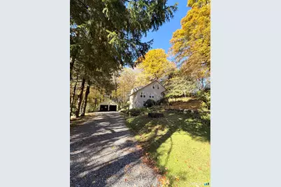 70 Woodstock Road, Pomfret, CT 06259 - Photo 1