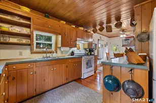 70 Woodstock Rd, Pomfret, CT 06259 - Photo 17