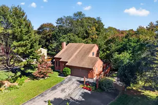 7 Bloomingdale Rd, Waterford, CT 06375 - Photo 1
