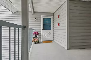 75 Crown Knoll Ct, Groton, CT 06340 - Photo 3