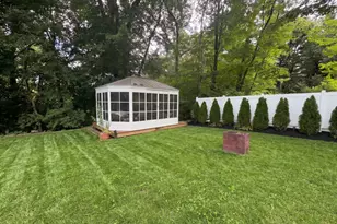 225 Riverside Dr, Hamden, CT 06518 - Photo 3