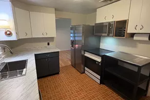 225 Riverside Dr, Hamden, CT 06518 - Photo 13