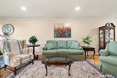 5 Bishop Road #304, West Hartford, CT 06119 - Photo 11