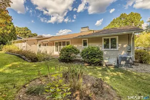 48 Meadow Ln, Manchester, CT 06040 - Photo 3