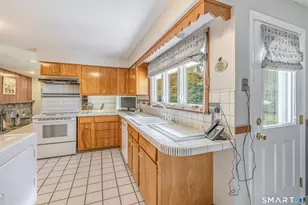 48 Meadow Ln, Manchester, CT 06040 - Photo 27