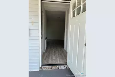 30-34 Brook Street #34A, Hartford, CT 06120 - Photo 3