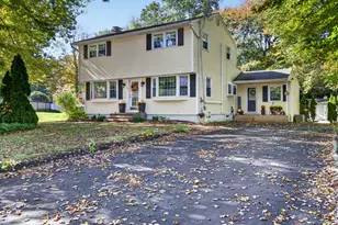 20 Bayberry Ln, Montville, CT 06382 - Photo 1