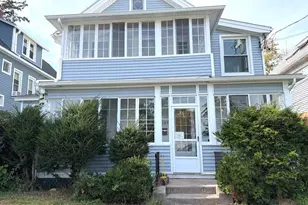 129 Quaker Ln S, West Hartford, CT 06119 - Photo 1