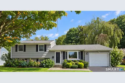 75 Sugar Plum Lane, Fairfield, CT 06824 - Photo 1