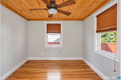 13 Belmont Avenue, Enfield, CT 06082 - Photo 17