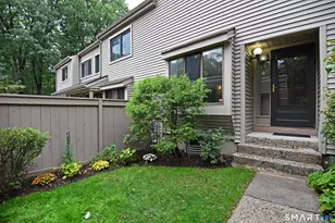 37 Farmington Chase Crescent, Farmington, CT 06032 - Photo 5