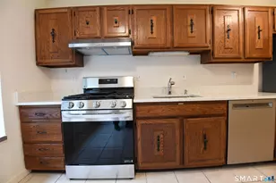 37 Farmington Chase Crescent, Farmington, CT 06032 - Photo 7