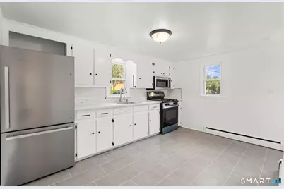 18 Gilbert Lane, Branford, CT 06405 - Photo 11