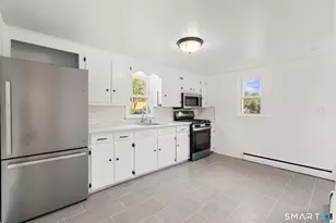 18 Gilbert Ln, Branford, CT 06405 - Photo 11