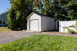 182 N Elm St, Manchester, CT 06042 - Photo 25