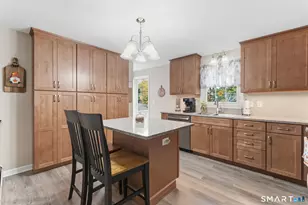 34 Meriden Ave, Meriden, CT 06451 - Photo 11