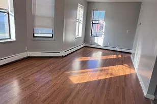 56 Maple Ave, Hartford, CT 06114 - Photo 5