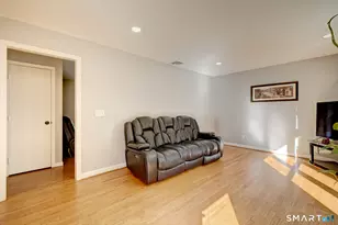 35 Warren Ave, Vernon, CT 06066 - Photo 9