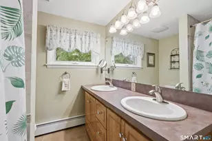 71 Dividend Rd, Rocky Hill, CT 06067 - Photo 11