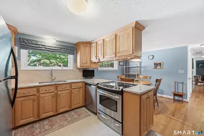 71 Dividend Road, Rocky Hill, CT 06067 - Photo 5