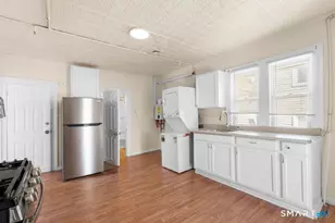 11 Bergen St, Waterbury, CT 06706 - Photo 7