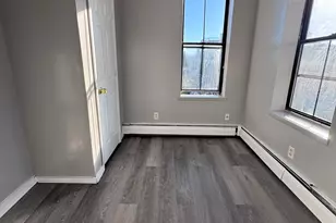56 Maple Ave, Hartford, CT 06114 - Photo 3