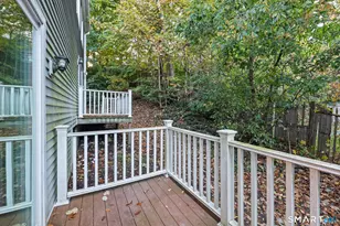 6 Irving Pl, Danbury, CT 06810 - Photo 15