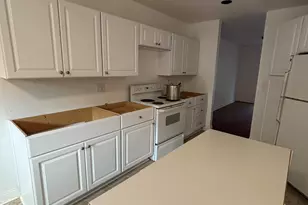 2 Madison Ln, Avon, CT 06001 - Photo 5