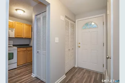 220 Main Street #6H, New Hartford, CT 06057 - Photo 3