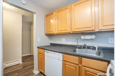 220 Main Street #6H, New Hartford, CT 06057 - Photo 5
