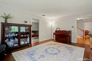 100 Holiday Rd, Fairfield, CT 06825 - Photo 11
