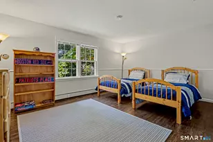 100 Holiday Rd, Fairfield, CT 06825 - Photo 19