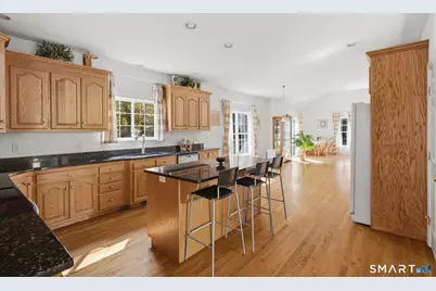 36 Woodbine Lane, Newtown, CT 06482 - Photo 19