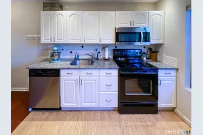 79 Highview Avenue #B, Stamford, CT 06907 - Photo 17