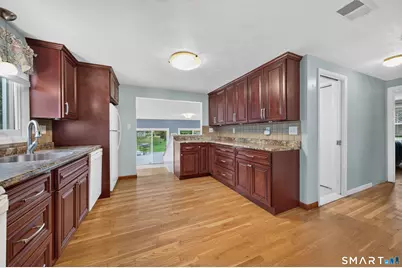 63 Bayberry Road, Newington, CT 06111 - Photo 9