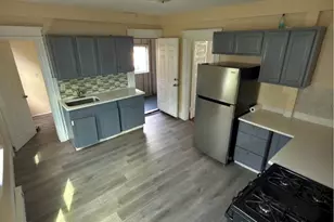 23 Eastwood Ave, Waterbury, CT 06705 - Photo 1