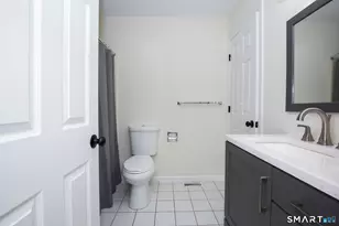 2390 State St, Hamden, CT 06517 - Photo 31