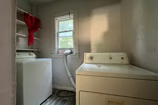 114 Walnut St, Waterbury, CT 06704 - Photo 13