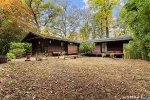 105 Spruce Bank Rd, Hamden, CT 06518 - Photo 1