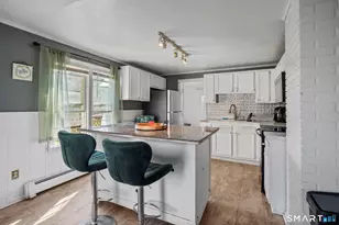 87 Webb St, Hamden, CT 06517 - Photo 5