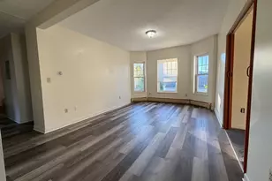 25 Cleveland Ave, Hartford, CT 06120 - Photo 5