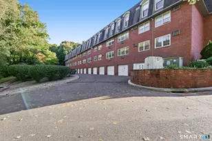 34 A Padanaram Rd, Danbury, CT 06811 - Photo 17