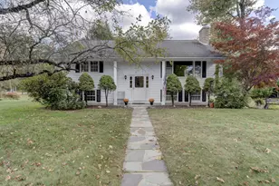 21 Crescent Beach Dr, Enfield, CT 06082 - Photo 1