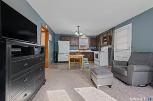 16 Oak St, Plymouth, CT 06786 - Photo 25