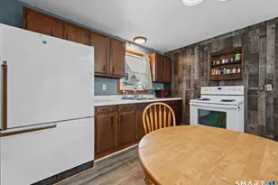 16 Oak St, Plymouth, CT 06786 - Photo 29
