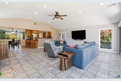 552 Long Hill Avenue, Shelton, CT 06484 - Photo 17