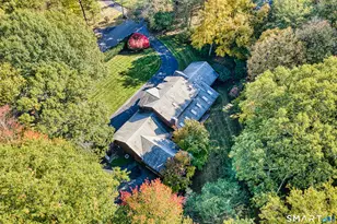 14 Tulip Tree Ln, Woodbridge, CT 06525 - Photo 9